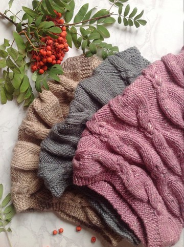 女士手工針織圍巾。