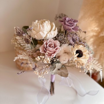 不凋玫瑰捧花 l 優雅白紫色系l 外拍婚紗 婚禮用品 新娘捧花