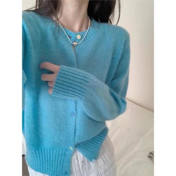 慵懶風軟糯羊毛開衫女秋季穿搭2025新款設計感圓領長袖上衣服外套