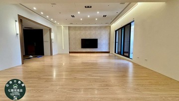 專任｜七期富宇東方之冠高樓裝潢三車位｜台中市西屯區市政路