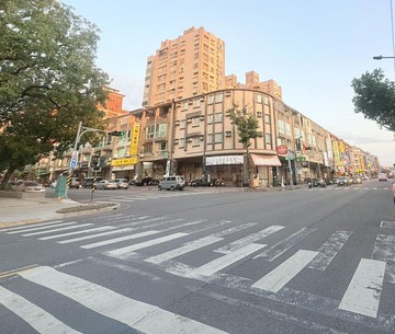 楠梓科技園區核心商圈｜樂群路黃金透天店面｜高雄市楠梓區樂群路