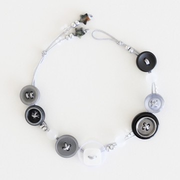 灰燼灰鈕扣手鍊