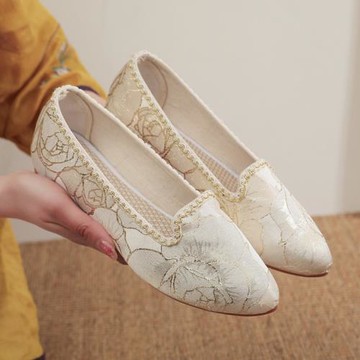 新款老北京布鞋女配旗袍鞋子民國風繡花鞋一腳蹬軟底舒適防滑單鞋