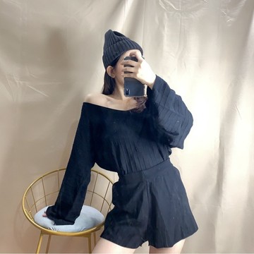 粉現貨秒出售完不再♥️實拍【JinG】針織2件式套裝*韓妞*直條V領短版上衣+針織短褲 長袖上衣+寬褲 毛衣+毛褲