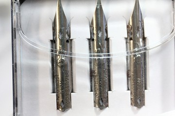 同央美術網購 德國Brause 沾水筆尖 玫瑰尖 八折出清價 7號 商品狀況請入內詳看