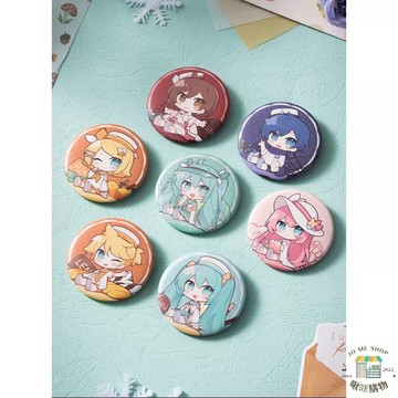 現貨 禮物 👘官方授權 正品 Hatsune Miku 初音未來 和她的小伙伴 水果蛋糕 馬口鐵 徽章 胸章 吧唧
