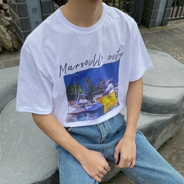 【PAGANS STORE】韓國代購 度假 漁港 照片 草寫 標語 寬鬆 落肩 相片 短袖 短Tee (2 color)