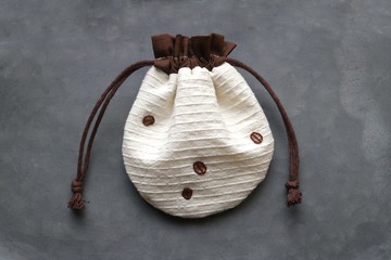 手工刺繡束口袋 / 手繪風格咖啡豆 XS