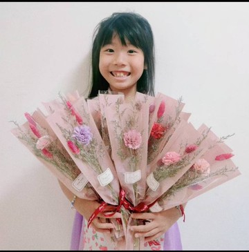 【LINGLING'G STUDIO】母親節康乃馨 企業工商禮 母親節