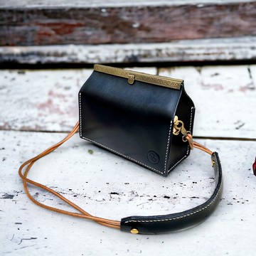 手工植鞣革利樂包 - 質感黑 (禮物 情人節 聖誕禮物)