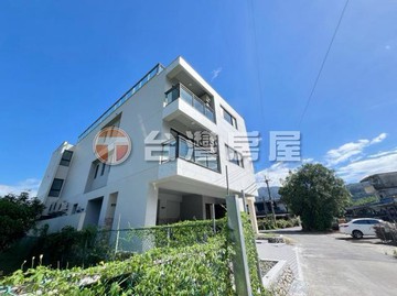 近梅花湖全新優美質感電梯別墅｜宜蘭縣冬山鄉中山一路