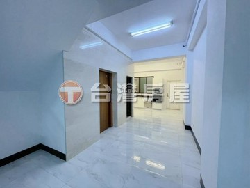 北屯電梯別墅一手屋主誠售稀有釋出｜台中市北屯區和祥七街