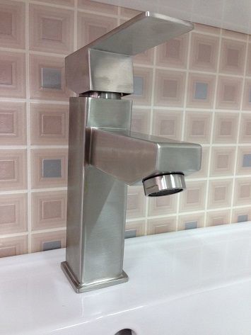 環保304不銹鋼 省水龍頭 冷熱兩出水 廁所浴室面盆洗臉盆專用 安全用水新概念