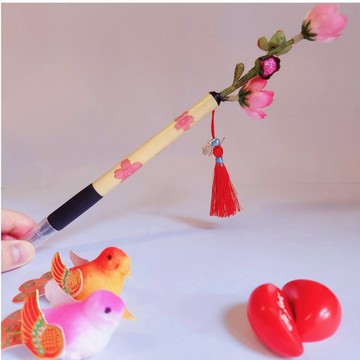 桃花筆 月老系文創裡的浪漫祈願