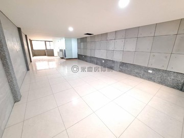 正黎明路!!地39坪~南屯 鎮平國小超大透天｜台中市南屯區黎明路一段