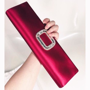 RV鏈條單肩包斜挎包宴會女手包晚裝包店主推薦氣質2024晚宴手拿包