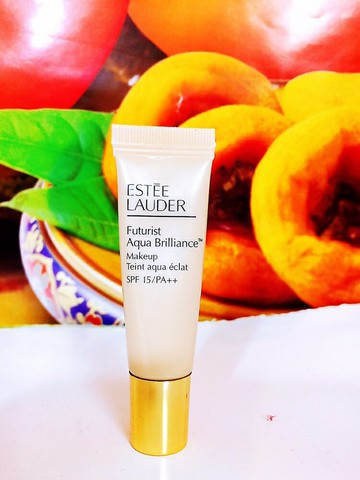 雅詩蘭黛 水絲光精華粉底 7ml SPF15 PA++ 7ml (色號 #1CO / #61)添加精華的粉底液 長效保濕  ESTEE LAUDER