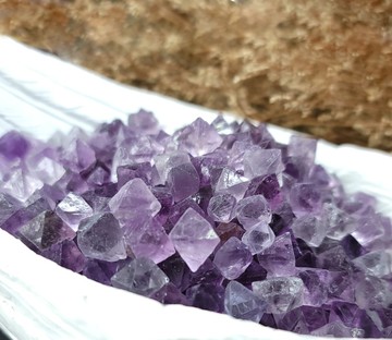 水晶碎石能量管 |八角螢石  能量管  天然無染色 晶粒 魚缸碎石 淨化