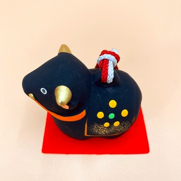 【招福干支】開運干支 生肖牛 緣起物 土鈴 紅牛 黑牛 R-11 - 紅色