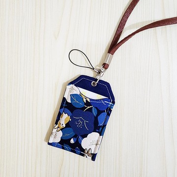 【天生麗質山茶花與兔兔&深藍】 御守造型卡套 卡套 證件套