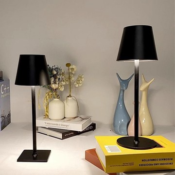 【西格傢飾】簡約設計款高腳小檯燈(小夜燈)