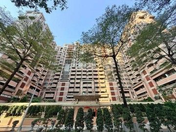 河堤社區★天鵝湖★大空間五房+平車首選｜高雄市三民區明哲路