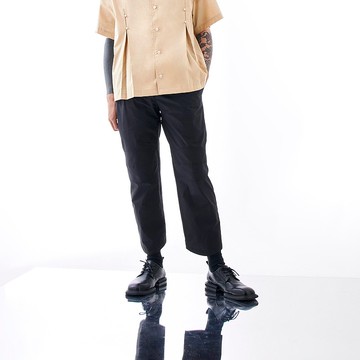 圓弧剪裁打褶褲