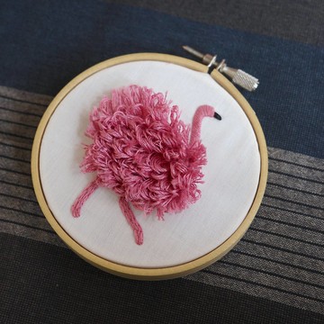 立體感動物繡・鴕鳥快跑刺繡材料包－別針/立體掛飾 全程影片教學