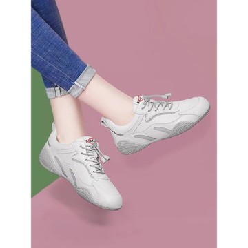 真皮小白鞋女2025新款軟面平底旅游鞋輕便軟底跑步阿甘鞋爆款單鞋