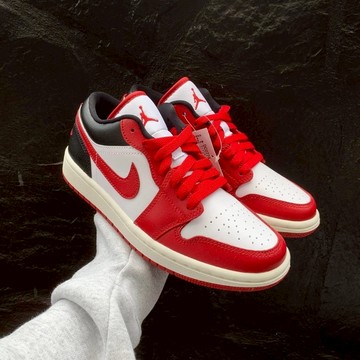 【逢甲 FUZZY】W Air Jordan 1 Low Reverse Black Toe 紅黑 DC0774-160