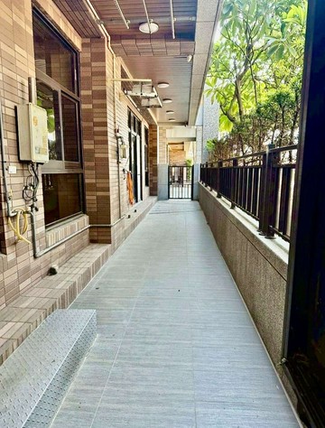 南崁合雄星晴天稀有大四房雙車位1F店住｜桃園市蘆竹區南福街