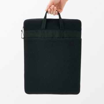 日本 MUJI 無印良品 電腦平板包｜14吋直立防震包 輕量緩衝 筆電收納包 平板包