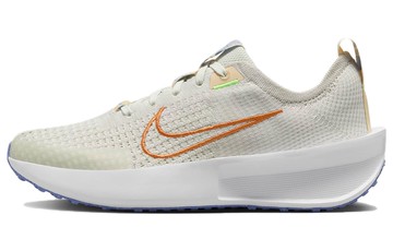 WMNS INTERACT RUN LIGHT BONE BRIGHT MANDARIN