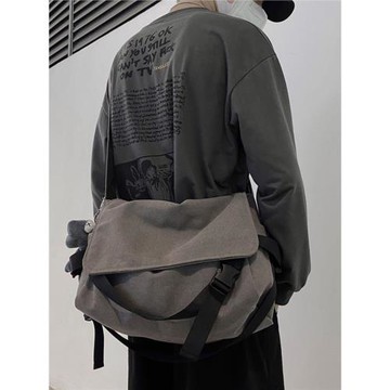 法國男士休閑日系單肩學生斜挎包