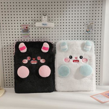 Hisocute新品學生11寸卡通惡魔平板內膽包9.7寸ipad毛絨收納包女