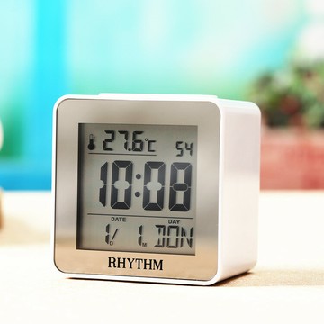RHYTHM日本麗聲鐘液晶萬年歷靜音學生用鬧鐘防貪睡日歷夜燈LCT076