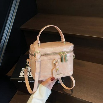 2025新款時尚小眾設計手拎盒子包高級感包包女洋氣百搭單肩斜挎包