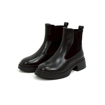 個性真皮純色拼接彈性厚底短靴－黑