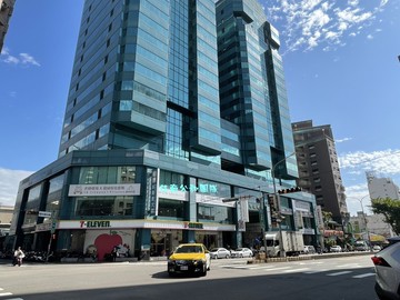 一中商圈超美▲角窗傳家金店面~投報效益優｜台中市北區中清路一段