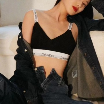 [S.E美國代購]Calvin Klein CK 薄襯墊內衣 經典款 logo肩帶 運動內衣 可扣式內衣 無鋼圈 現貨