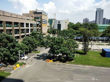 高大家樂福旁~友友劍橋3房平車~房房亮｜高雄市楠梓區大學二十六街