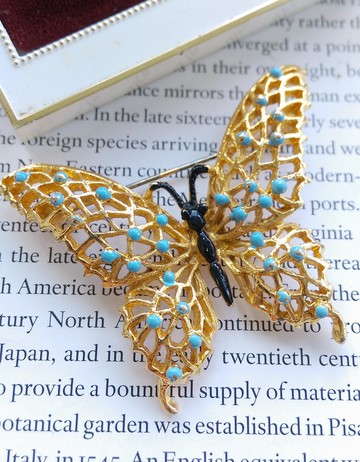 Vintage Jewelry 西洋古董飾品 優美 立體 簍空 蝴蝶 別針