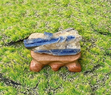 手串充電站-天然原礦藍晶石共生白水晶 養水晶 溝通 療癒 淨化