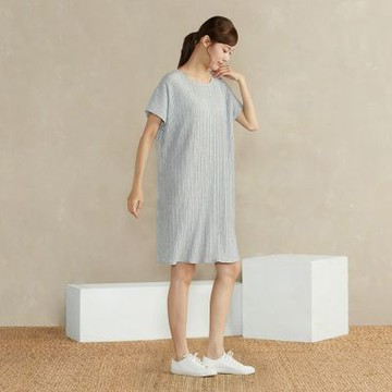 YVONNE 以旺傢飾 壓褶連袖洋裝-寧靜灰