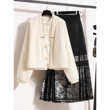 新中式輕國風馬面裙搭配的上衣秋冬外套小個子日常通勤套裝漢服女