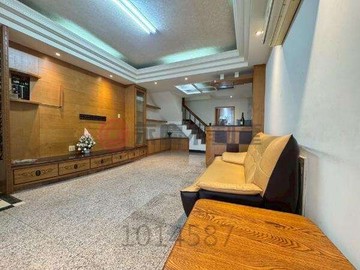 仁雄、八卦寮雙商圈 四房雙套房美車墅｜高雄市仁武區赤西三街