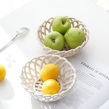 手工編織陶瓷水果盤家用瀝水籃子鏤空陶瓷家居擺件糖果零食收納籃