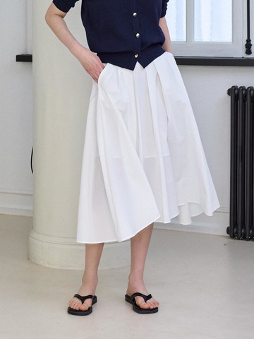 Pleated Flared Skirt [Ivory]