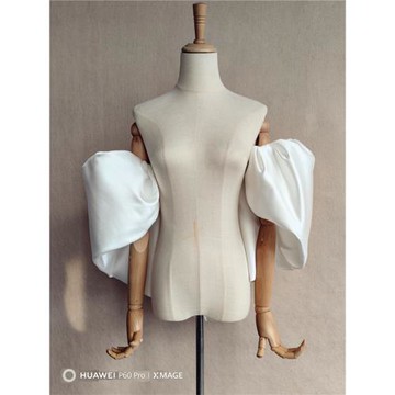 新款新娘緞面蕾絲婚紗配件禮服配飾帶袖可拆法式一字領敬酒披肩