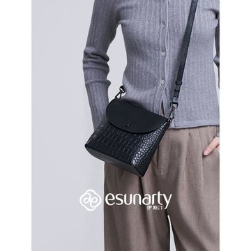 ESUNARTY真皮單肩包女2025新款洋氣輕便水桶包百搭鱷魚紋斜挎小包